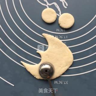 棉花糖版翻糖纸杯蛋糕的做法步骤：13