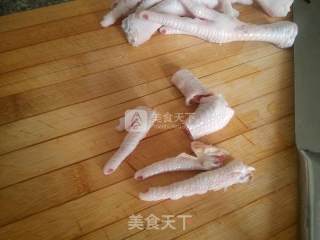 泡椒凤爪的做法步骤：2