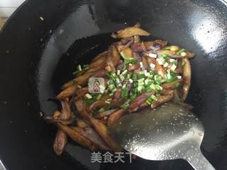 素炒茄子的做法步骤：7