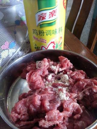 三丝牛肉的做法步骤：1