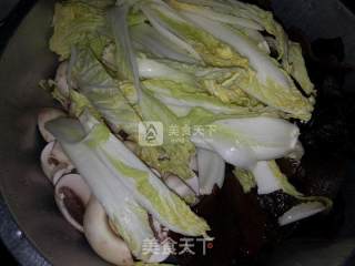 海鲜香锅的做法步骤：6