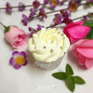 酸奶纸杯蛋糕的做法步骤：15