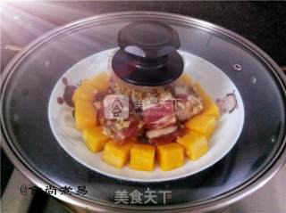 XO酱排骨蒸南瓜的做法步骤：7