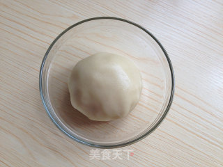 鲜肉月饼的做法步骤：2