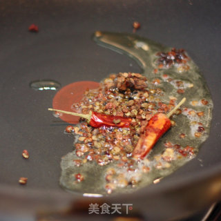 热吃凉吃都美味-----泡汁带鱼的做法步骤：2