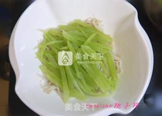 豉油龙俐鱼的做法步骤：8