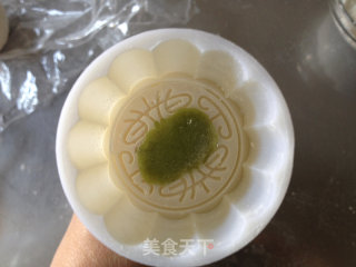 红豆沙冰皮月饼的做法步骤：11