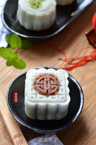 红豆沙冰皮月饼的做法步骤：14