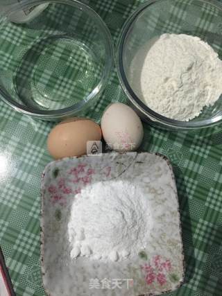 初级版裱花蛋糕杯的做法步骤：1