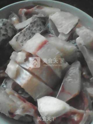 红烧鱼块的做法步骤：1