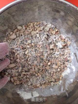 自制五仁月饼的做法步骤：6