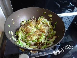 圆白菜炒粉丝的做法步骤：11