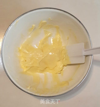 意式奶油霜裱花纸杯蛋糕的做法步骤：10