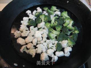 凉拌双花的做法步骤：2