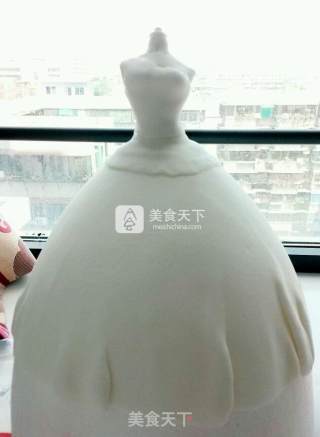 婚礼蛋糕--欧式婚纱的做法步骤：9