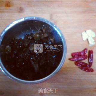 山药炒木耳的做法步骤：2