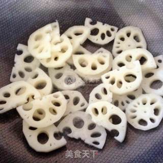 莲藕河虾仁的做法步骤：4
