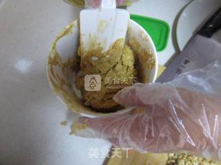 逸香花生核桃饼的做法步骤：3