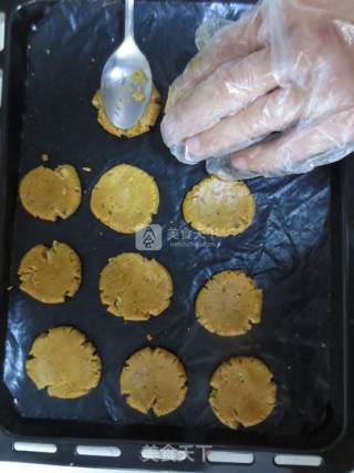 逸香花生核桃饼的做法步骤：6