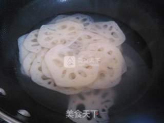 老醋脆藕片的做法步骤：3