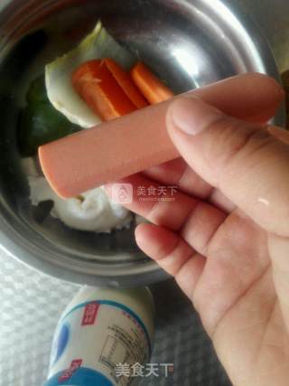 汉堡（专治不吃菜的熊孩子）的做法步骤：1
