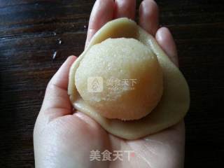 蛋黄莲蓉月饼的做法步骤：6