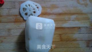 【脆炸藕片】自己动手做美味零食的做法步骤：1