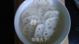 【脆炸藕片】自己动手做美味零食的做法步骤：3