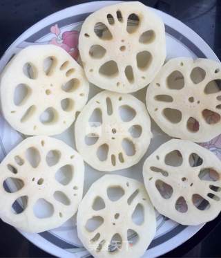 粉蒸排骨的做法步骤：2