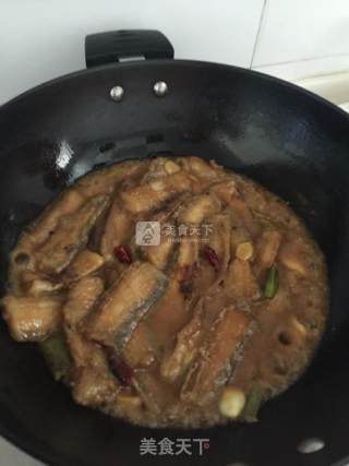 家常烧带鱼的做法步骤：8