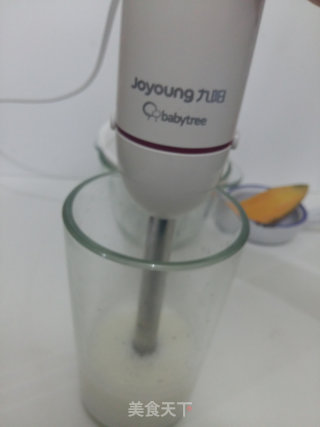 宝宝辅食—奶香红薯米糊的做法步骤：2