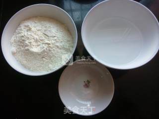 荷叶饼的做法步骤：2