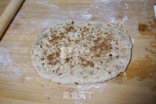 红糖核桃欧包的做法步骤：7