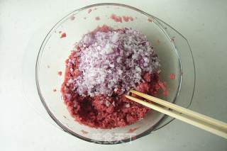 胡萝卜牛肉饺子的做法步骤：5