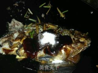 红烧罗非鱼的做法步骤：5