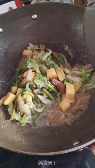自创牛肉乱炖的做法步骤：4