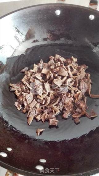 榛蘑肉酱的做法步骤：7