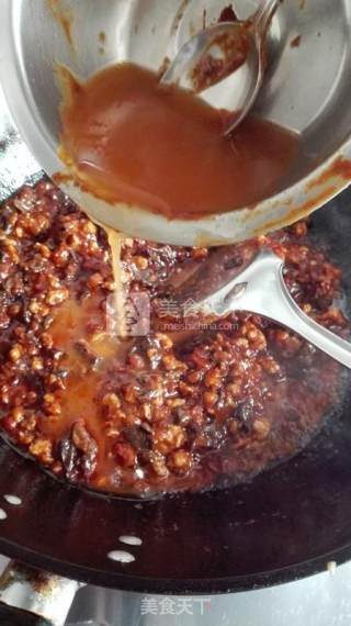 榛蘑肉酱的做法步骤：11