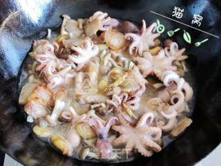酱爆小章鱼的做法步骤：9