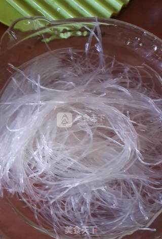 蒜蓉蒸鲍鱼的做法步骤：3