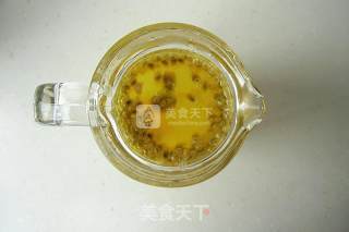 百香果饮料的做法步骤：2