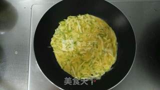 西葫芦鸡蛋饼的做法步骤：7