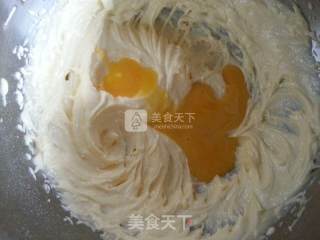 橙香杯子蛋糕的做法步骤：4