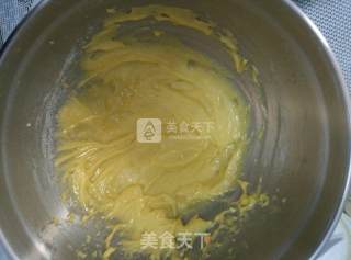 浓醇焦糖味纸杯蛋糕的做法步骤：6