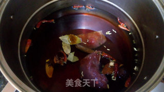 卤牛肉的做法步骤：3