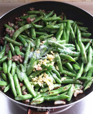 简易版干煸四季豆的做法步骤：5