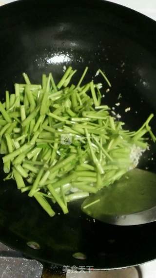 蒜蓉空心菜（通菜/鸡毛菜）的做法步骤：3