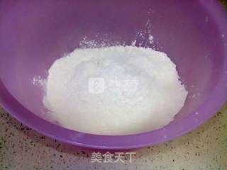 红心火龙果纯汁面的做法步骤：4