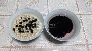 补肾粥的做法步骤：2