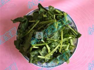 宝宝美食---菠菜蝴蝶面的做法步骤：1